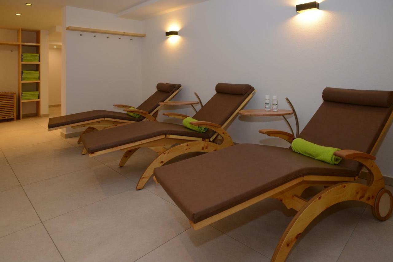 Zuhause In Den Alpen Ihre Ferienwohnung Mit Hallenbad Und Sauna Лензерхайде Екстериор снимка